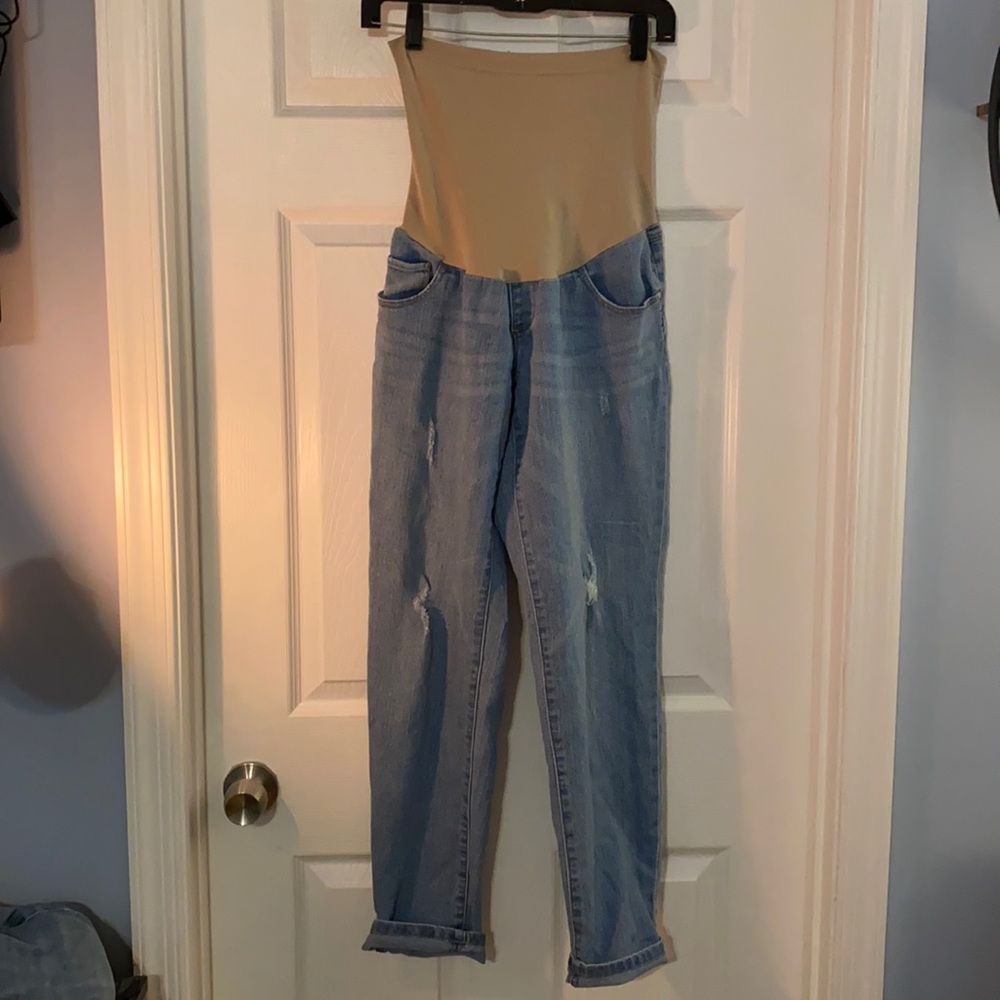 Oh Baby by Motherhood | boyfriend maternity jeans